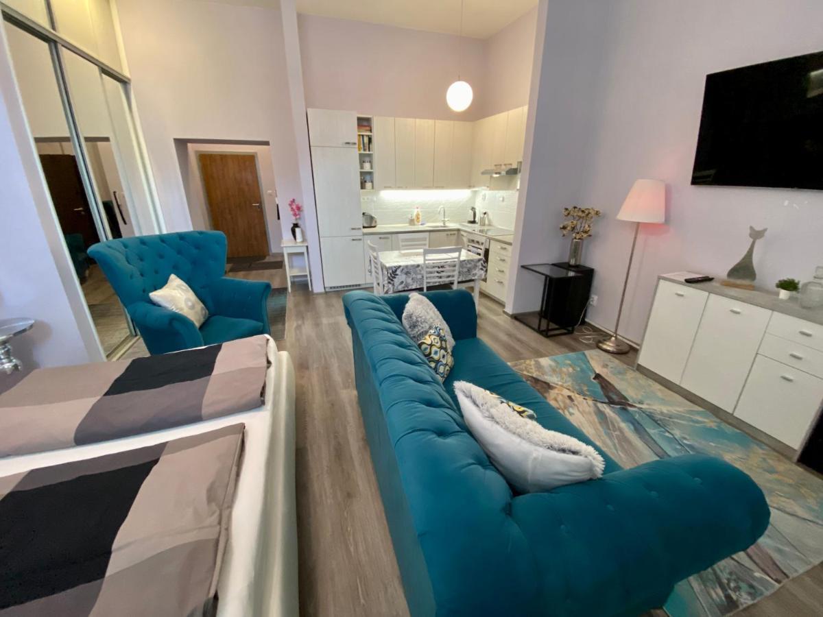 Kings Main Square Apartment โปปรัด ภายนอก รูปภาพ