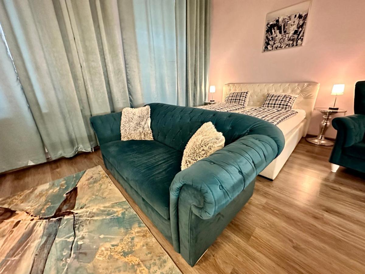 Kings Main Square Apartment โปปรัด ภายนอก รูปภาพ