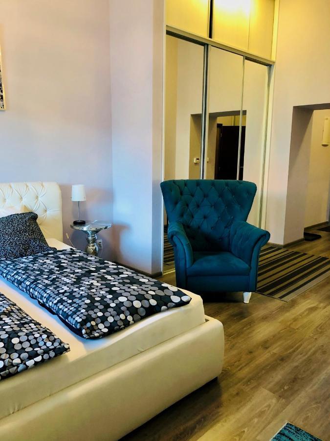 Kings Main Square Apartment โปปรัด ภายนอก รูปภาพ